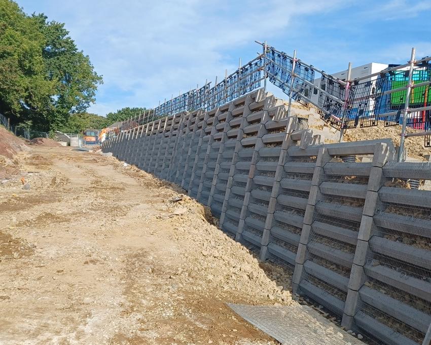 Andacrib concrete crib retaining wall